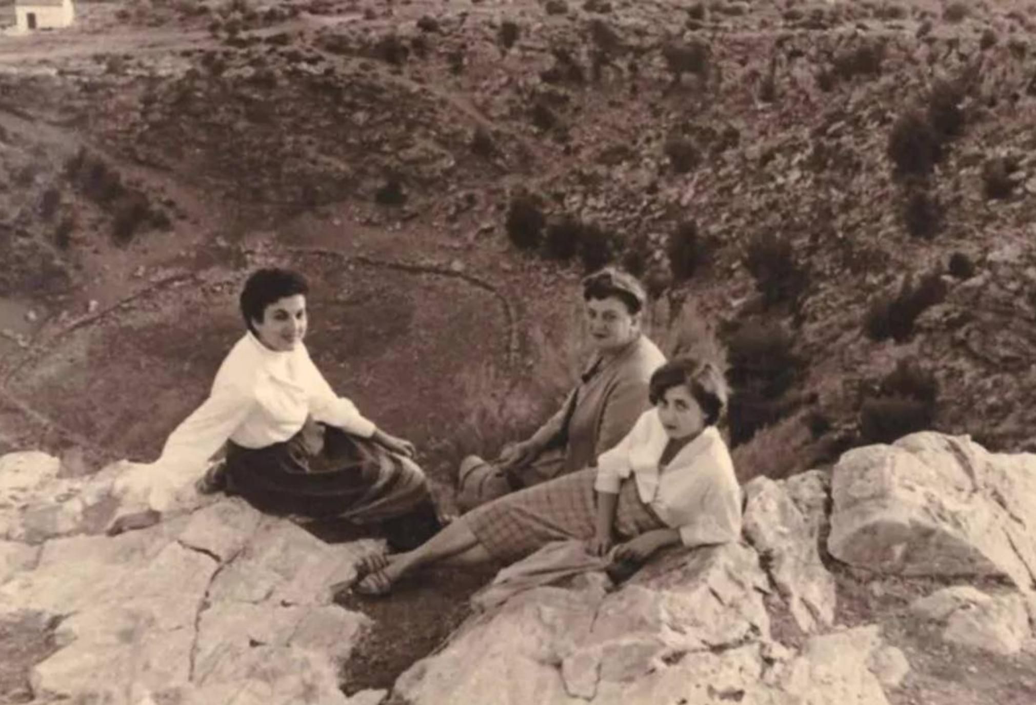 Θάλωσι: Η στοιχειωμένη λίμνη της Πεντέλης με τις λάμιες και τις νεράιδες που έπαιρναν τους ανθρώπους και τους έπνιγαν