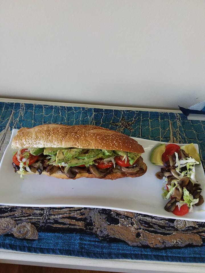 σάντουιτς-με-αβοκάντο-συνταγή-vegan-