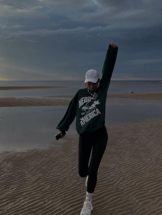 ιδέες-για-καθημερινό ντύσιμο-με-φούτερ-