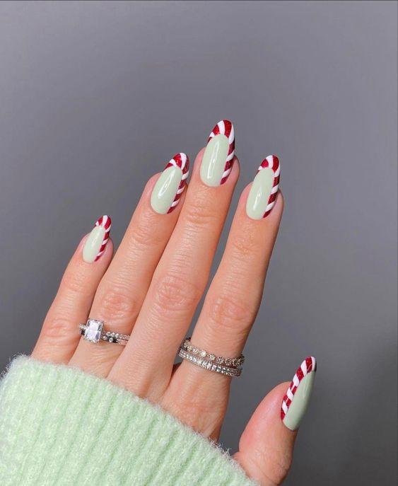 candy nails-στα-νύχια-τάσεις-στα-Χριστουγεννιάτικα νύχια-2023 2024-ιδέες- candy nails-στα-νύχια-τάσεις-στα-Χριστουγεννιάτικα νύχια-2023 2024-ιδέες-