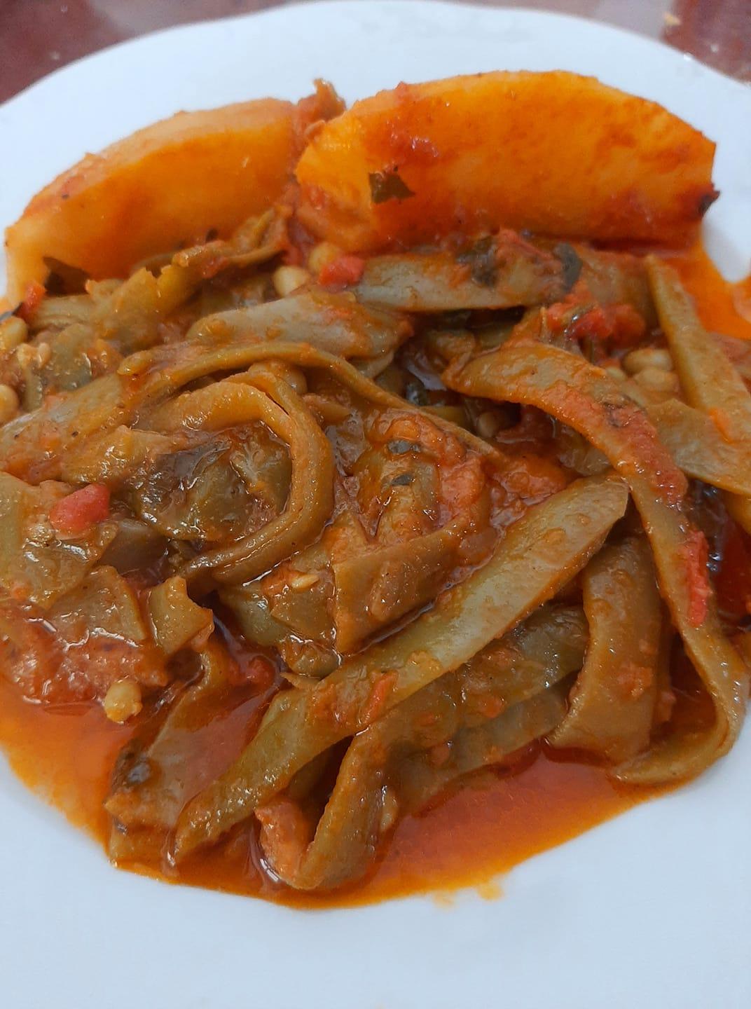 φασολάκια-με-πατάτες-συνταγή- φασολάκια-με-πατάτες-συνταγή-