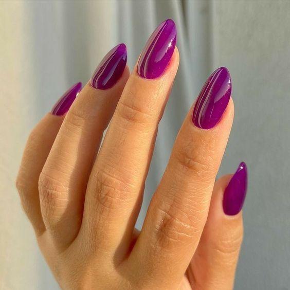 Η Κατερίνα Καινούργιου έκανε το πιο must χρώμα του Χειμώνα στα νύχια της και τα σπάει