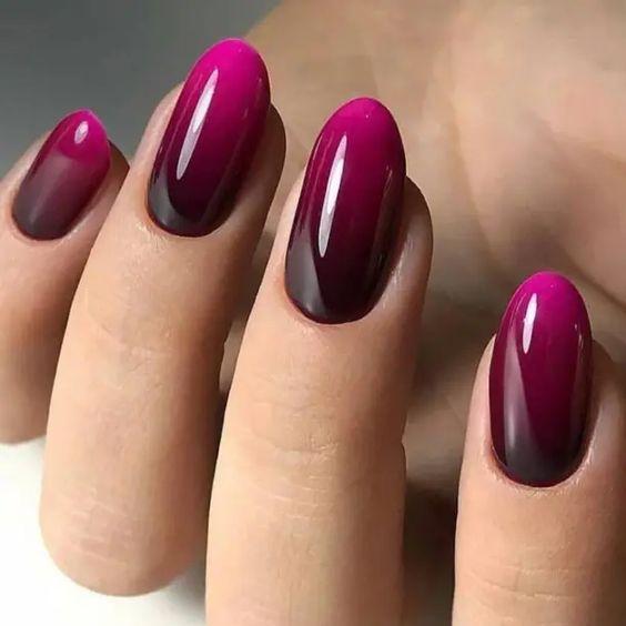 Η Κατερίνα Καινούργιου έκανε το πιο must χρώμα του Χειμώνα στα νύχια της και τα σπάει