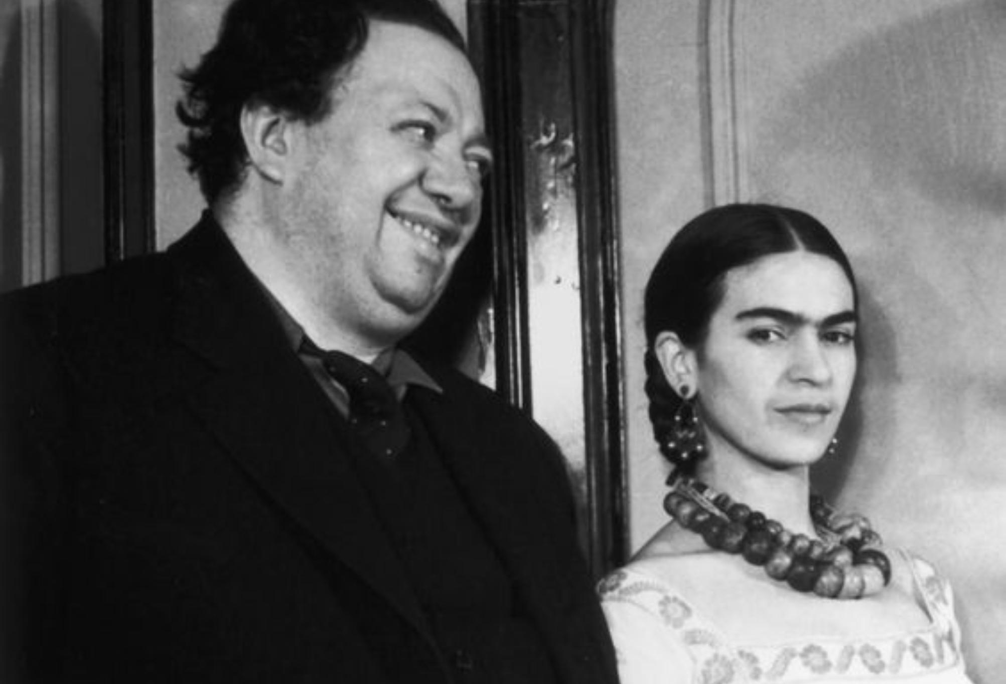 Frida Kahlo: Η θυελλώδης ζωή της σπουδαίας ζωγράφου που αγάπησε με πάθος πόνεσε και με το ταλέντο της έμεινε στην ιστορία
