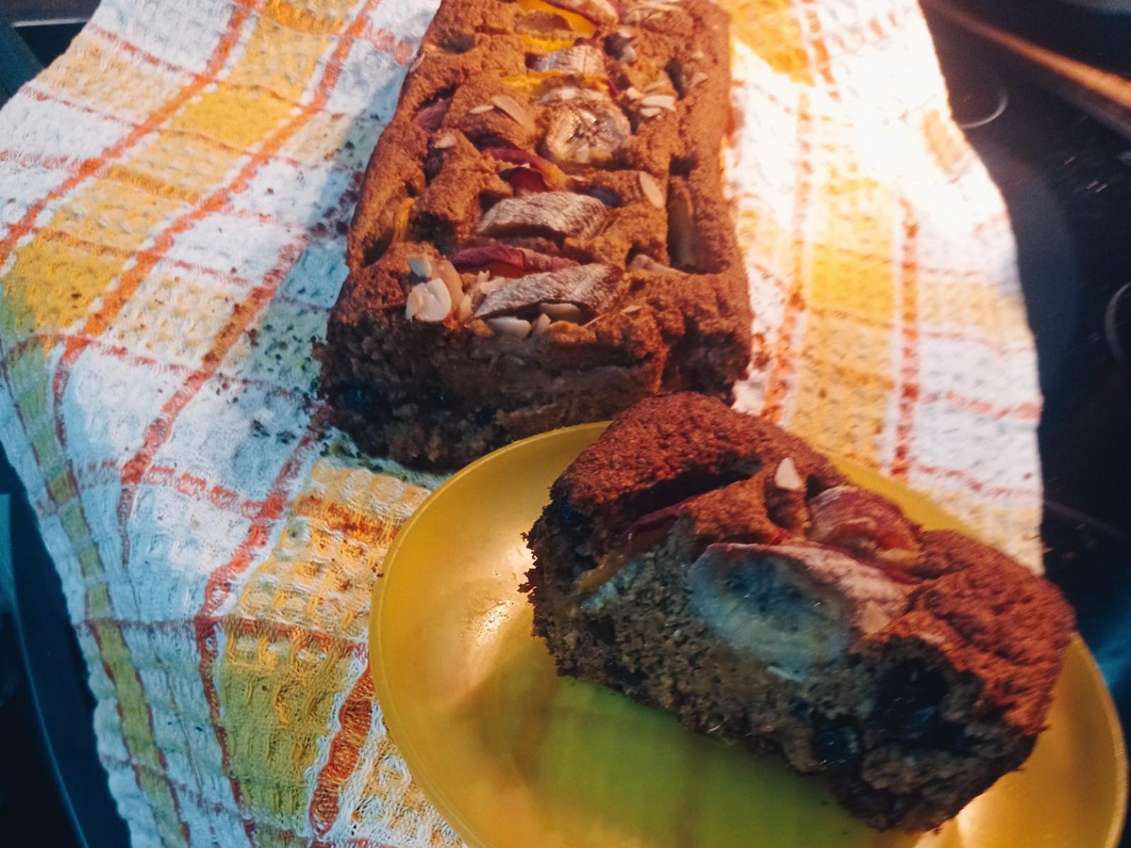 κέικ-με-βρώμη-και-φρούτα-χωρίς ζάχαρη-συνταγή-