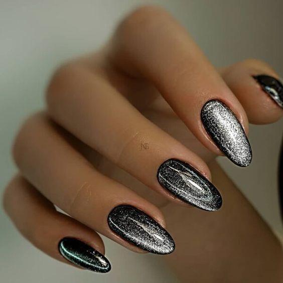 velvet nails-για-τα-Χριστούγεννα-ιδέες- velvet nails-για-τα-Χριστούγεννα-ιδέες-