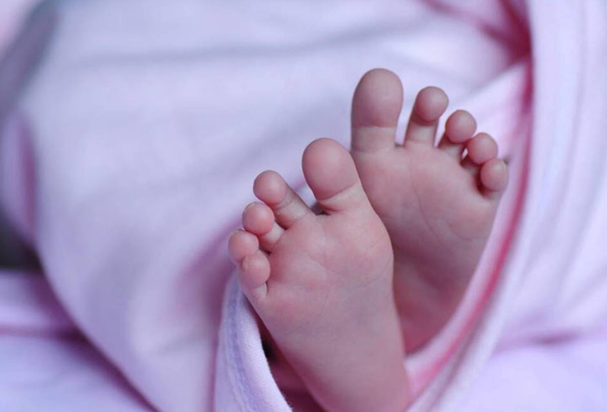 Κάτω Αχαΐα: Οικογενειακή τραγωδία – Μυστήριο με τον θάνατο δύο μωρών στην ίδια οικογένεια σε διάστημα ενός έτους