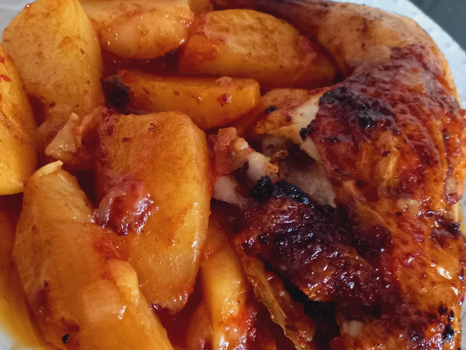 κοτόπουλο-με-πατάτες-γιαχνί-συνταγή- κοτόπουλο-με-πατάτες-γιαχνί-συνταγή-