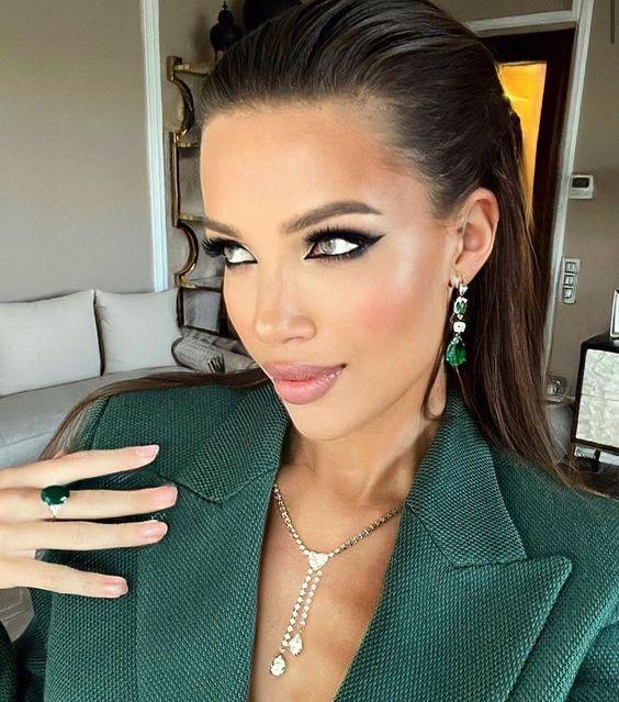 Cat eye όπως η Κατερίνα Καινούργιου : Υιοθέτησε το και δες πως να το πέτυχεις βήμα – βήμα