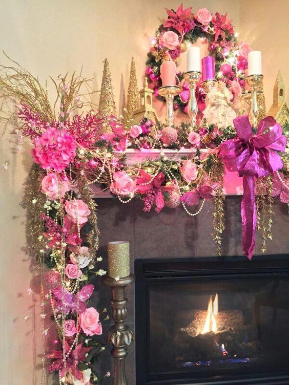 παραδοσιακή-χριστουγεννιάτικη διακόσμηση-σε-ροζ-και-χρυσό-με-γκλίτερ-ιδέες-