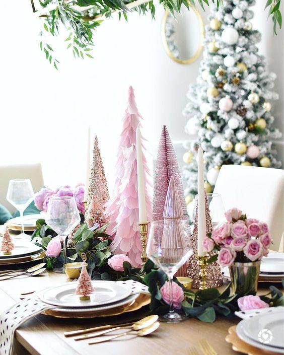 ροζ-παστέλ-χριστουγεννιάτικα διακοσμητικά-για-το-τραπέζι-με-γκλίτερ-ιδέες-
