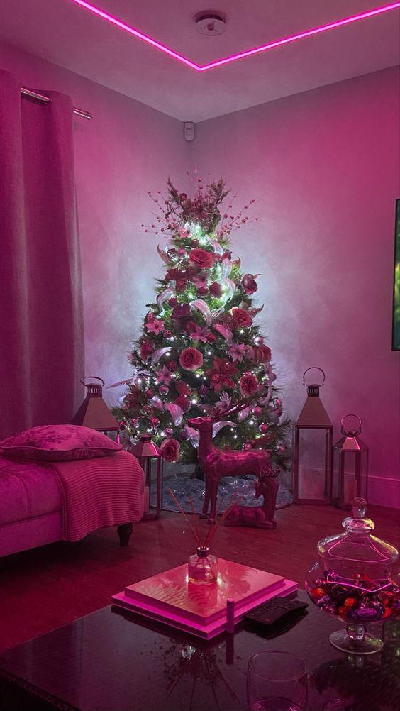 ροζ-led φώτα-στη-χριστουγεννιάτικη διακόσμηση-ιδέες-
