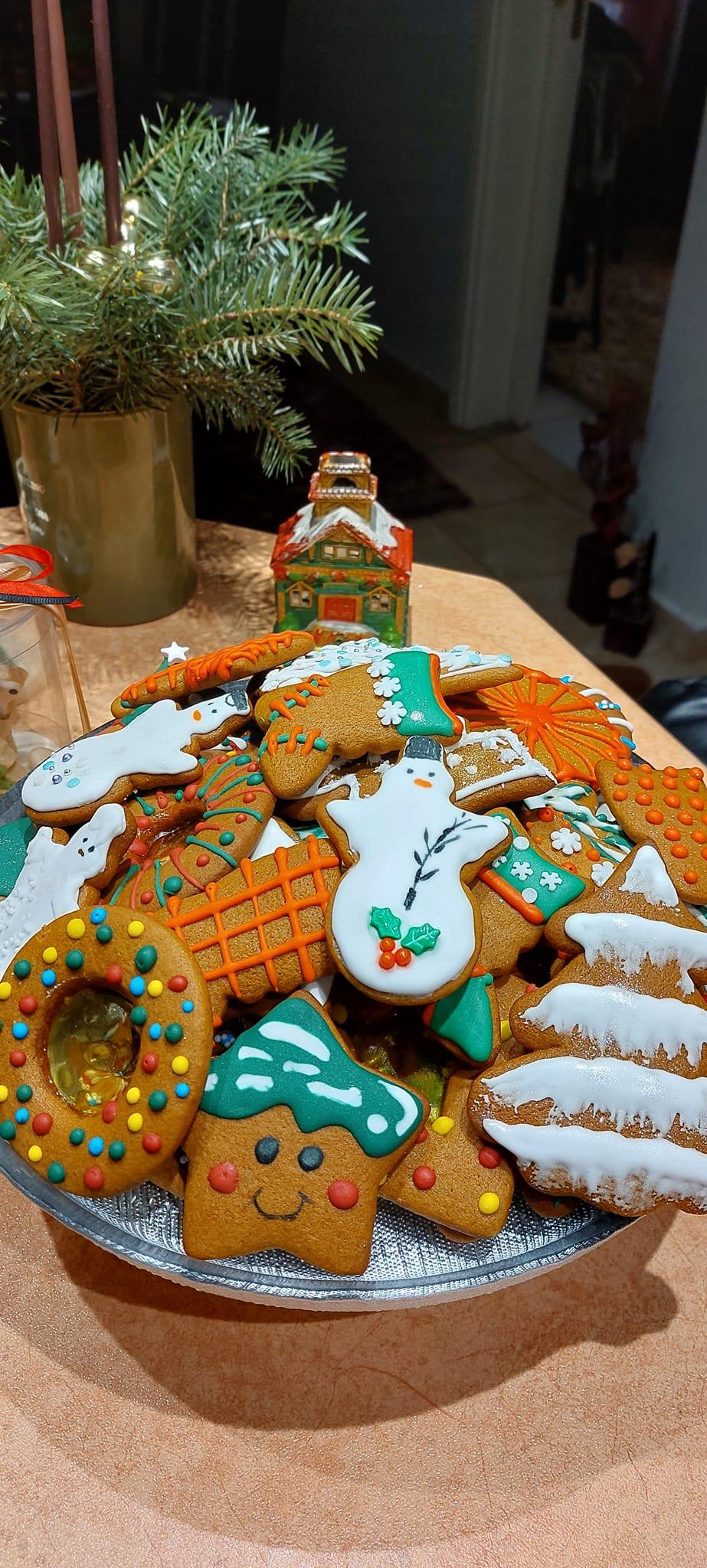 χριστουγεννιάτικα-μπισκότα-με-γλάσο-συνταγή-