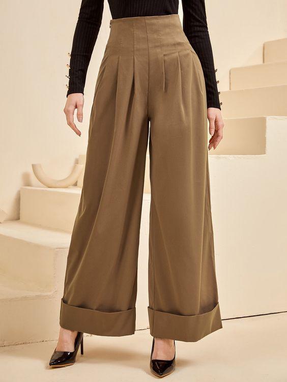 Η Ελένη Τσολάκη φόρεσε το wide leg παντελόνι που πρέπει να προσθέσεις στην ντουλάπα σου