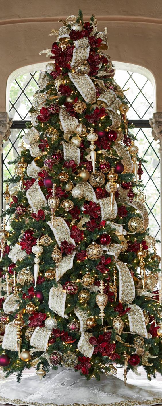 χριστουγεννιάτικο-δέντρο-σε-κόκκινο Βουργουνδίας-ιδέες-