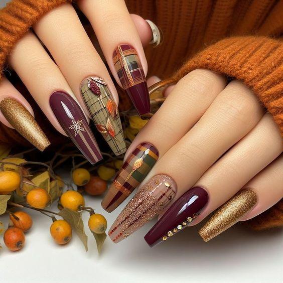Νοέμβριος 2023: 15 ιδέες για trendy φθινοπωρινό μανικιούρ Νοέμβριος 2023: 15 ιδέες για trendy φθινοπωρινό μανικιούρ