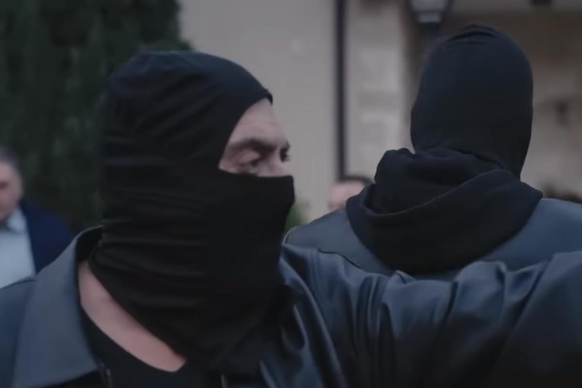 Η Γη της Ελιάς-Δημοσθένης- Η Γη της Ελιάς-Δημοσθένης-