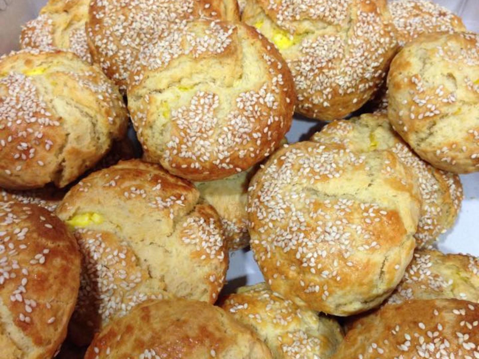 τυροπιτάκια-γίγας-για-το-σχολείο-συνταγή- τυροπιτάκια-γίγας-για-το-σχολείο-συνταγή-