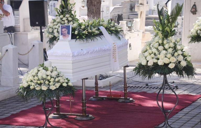 Αλέξανδρο Κομπόγιωργας: «Λύγισε» η Κάρμεν Ρουγγέρη και η κόρη της, Χριστίνα Κουλουμπή