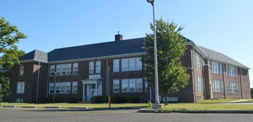 Απίστευτο περιστατικό σε σχολείο: Κατηγορείτε ότι έριχνε στο φαγητό των παιδιών χλωρίνη και περιττώματα