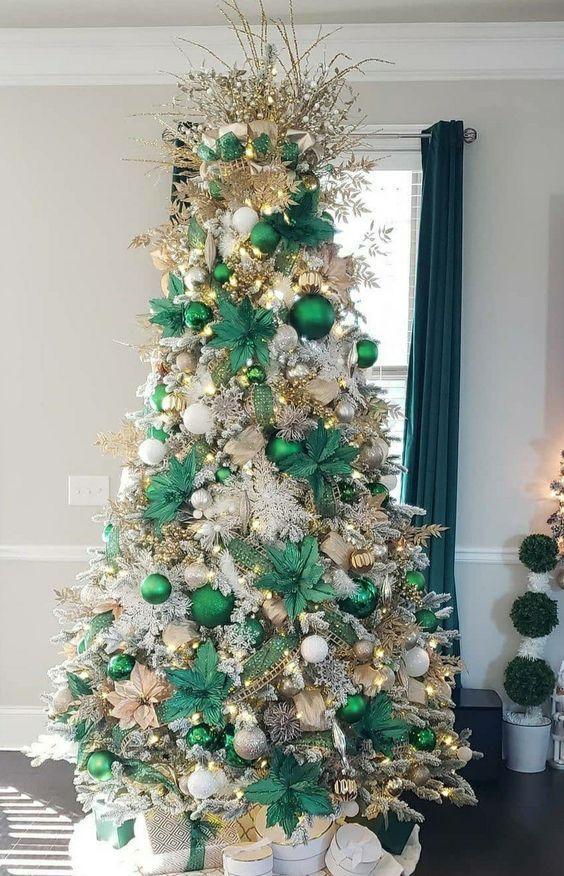 χριστουγεννιάτικο δέντρο-σε-πράσινο-και-χρυσό-ιδέες-
