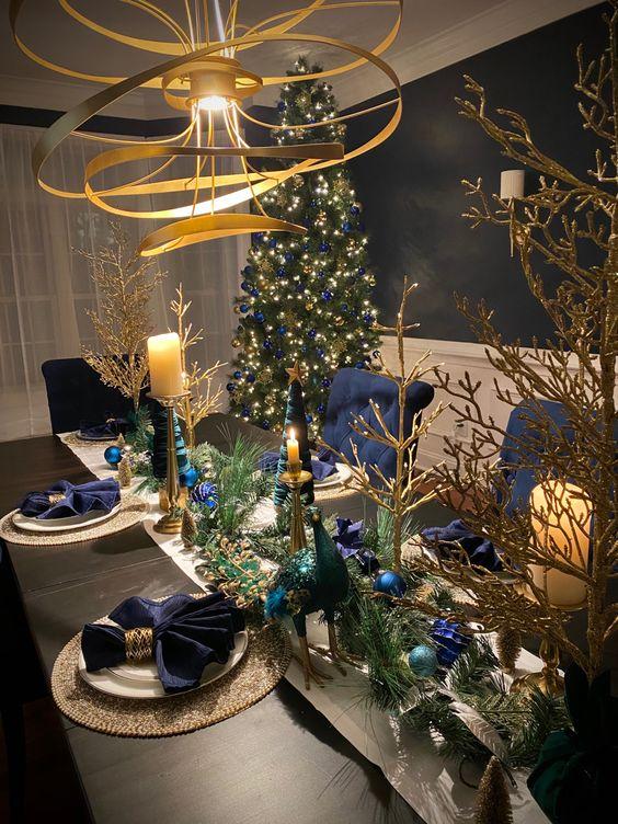 χριστουγεννιάτικο-τραπέζι-σε-πράσινο-μπλε-και-χρυσό-ιδέες-