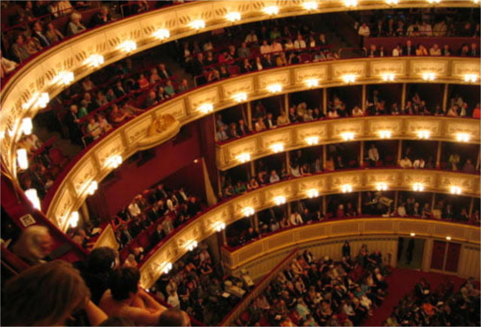 Χριστούγεννα στη Βιέννη: Τα αξιοθέατα, οι τοπικές λιχουδιές και όλα όσα πρέπει να δεις