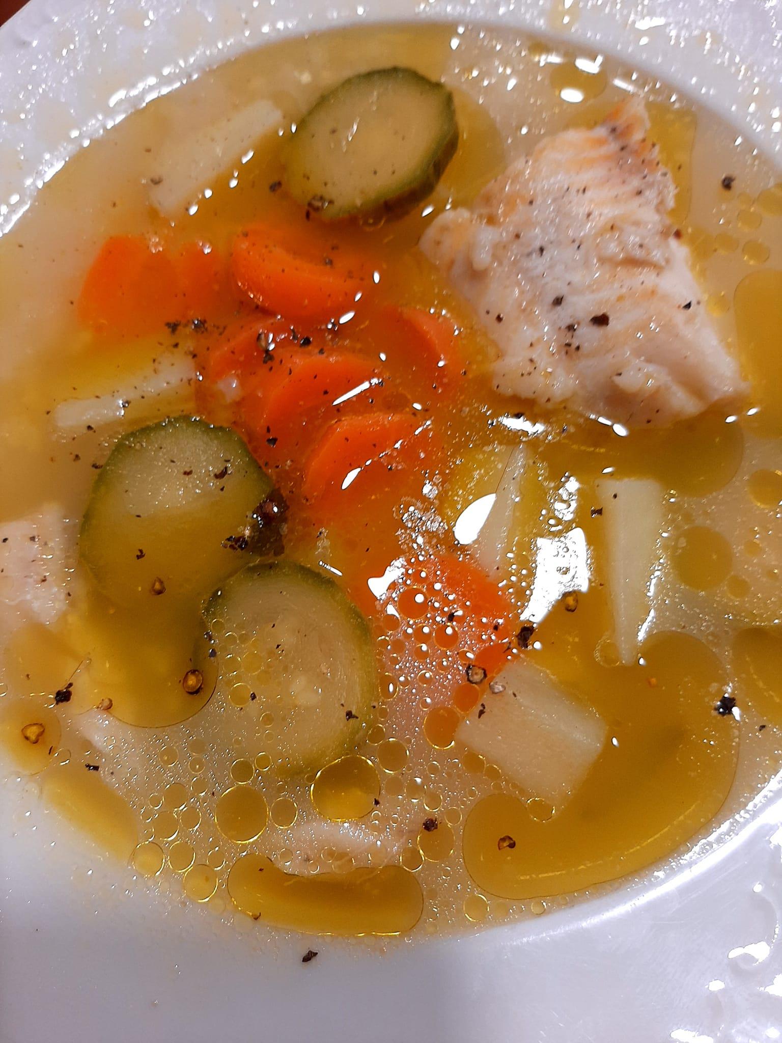 ψαρόσουπα-με-λαχανικά-συνταγή-