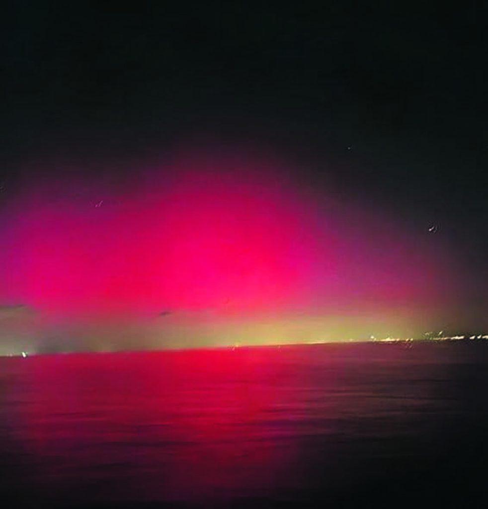 Βόρειο Σέλας: Πώς «έφτασε» στη Μακεδονία – Τι αναφέρει στον ΕΤ ο καθηγητής αστροφυσικής Παντελής Παπαδόπουλος