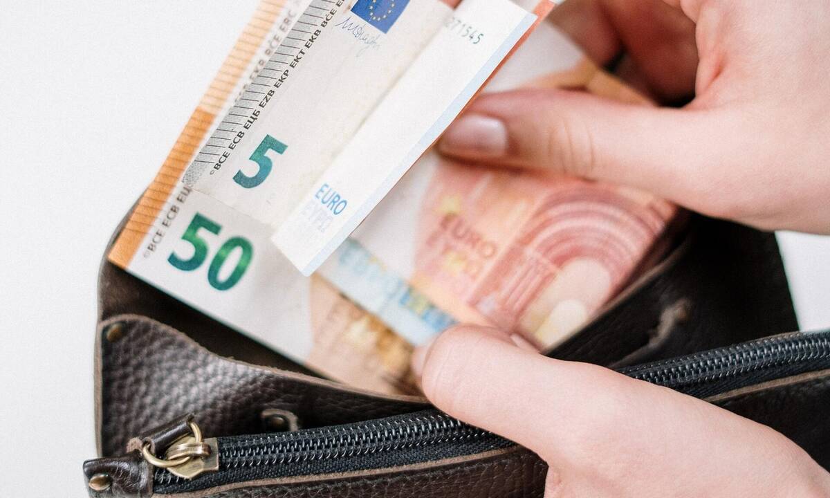 Eπίδομα ανεργίας : Ποιοι άνεργοι θα λαμβάνουν επίδομα έως 1.200 ευρώ – Τι αλλάζει και ποιους αφορά