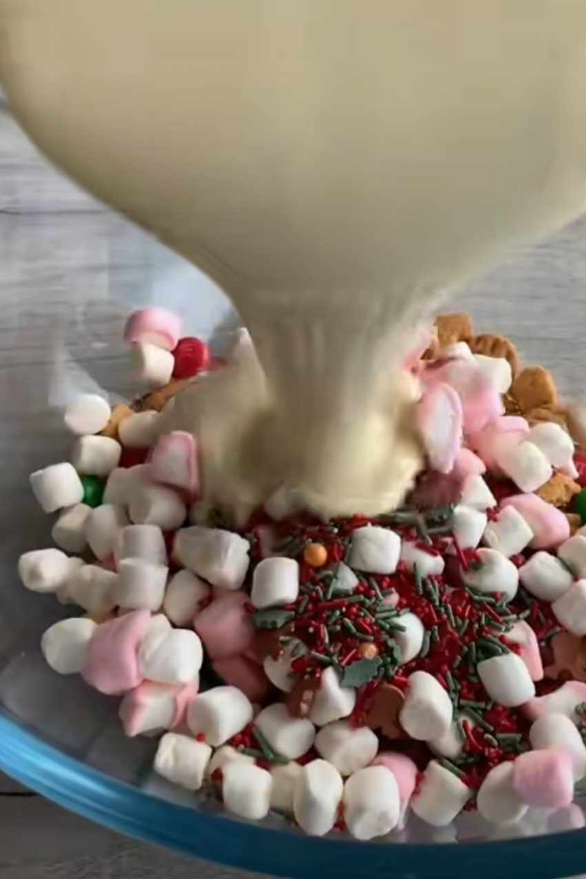 χριστουγεννιάτικες-μπάρες-με-μπισκότα-και-λευκή σοκολάτα-συνταγή- χριστουγεννιάτικες-μπάρες-με-μπισκότα-και-λευκή σοκολάτα-συνταγή-