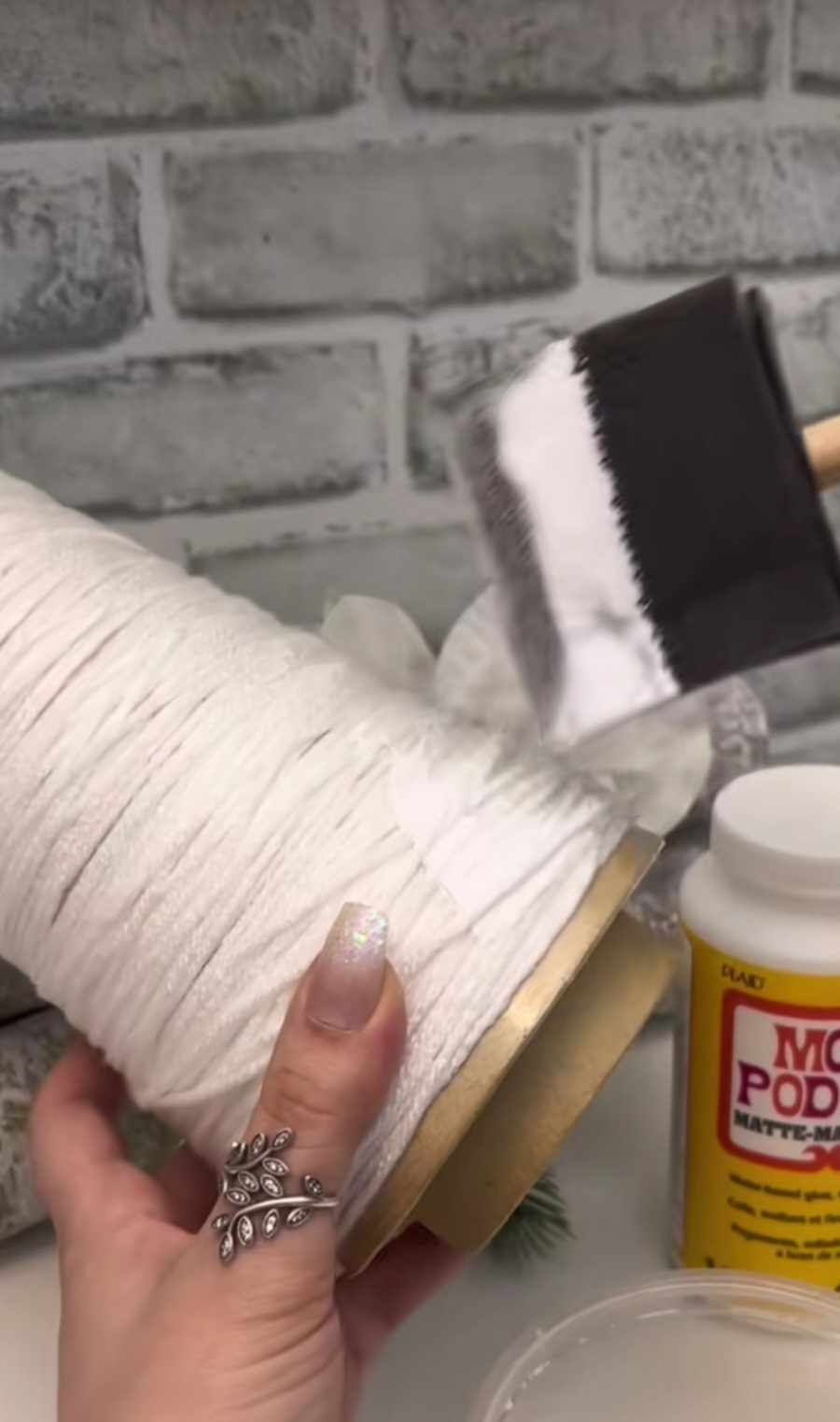 χριστουγεννιάτικα-δεντράκια-από-μεμβράνη-και-μαλλί-TikTok-Χριστουγεννιάτικες κατασκευές- χριστουγεννιάτικα-δεντράκια-από-μεμβράνη-και-μαλλί-TikTok-Χριστουγεννιάτικες κατασκευές-