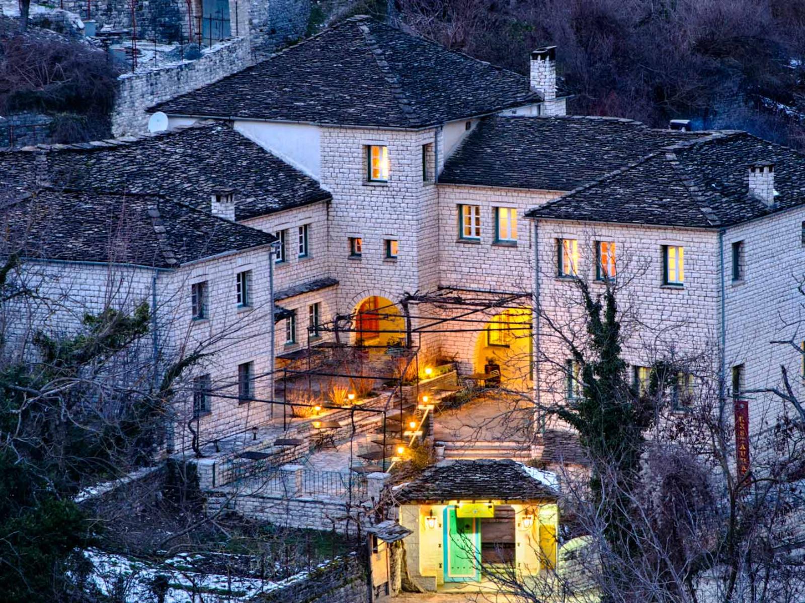 Αρίστη Ιωαννίνων-χριστουγεννιάτικες-διακοπές-για-όλη-την-οικογένεια-στα-Ζαγοροχώρια-