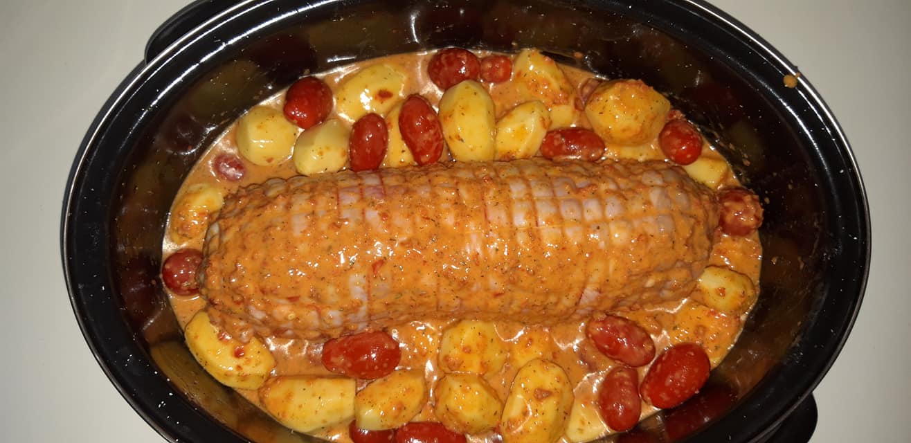 χριστουγεννιάτικο-ρολό-με-κρασί-συνταγή-