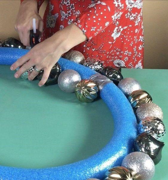 diy-χριστουγεννιάτικη γιρλάντα-από-μακαρόνια κολύμβησης-