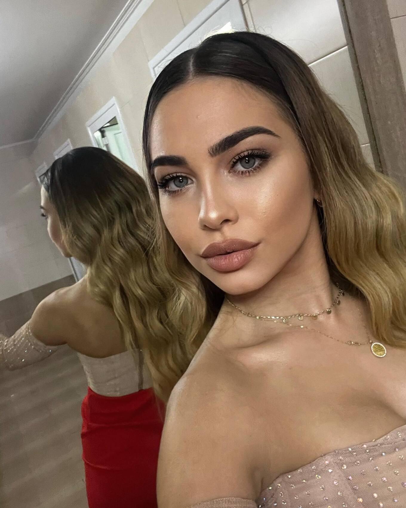 Γιώργος Πιλίδης: Τα σκαλιά της εκκλησίας ανέβηκε ο γνωστός αθλητής (Βίντεο)