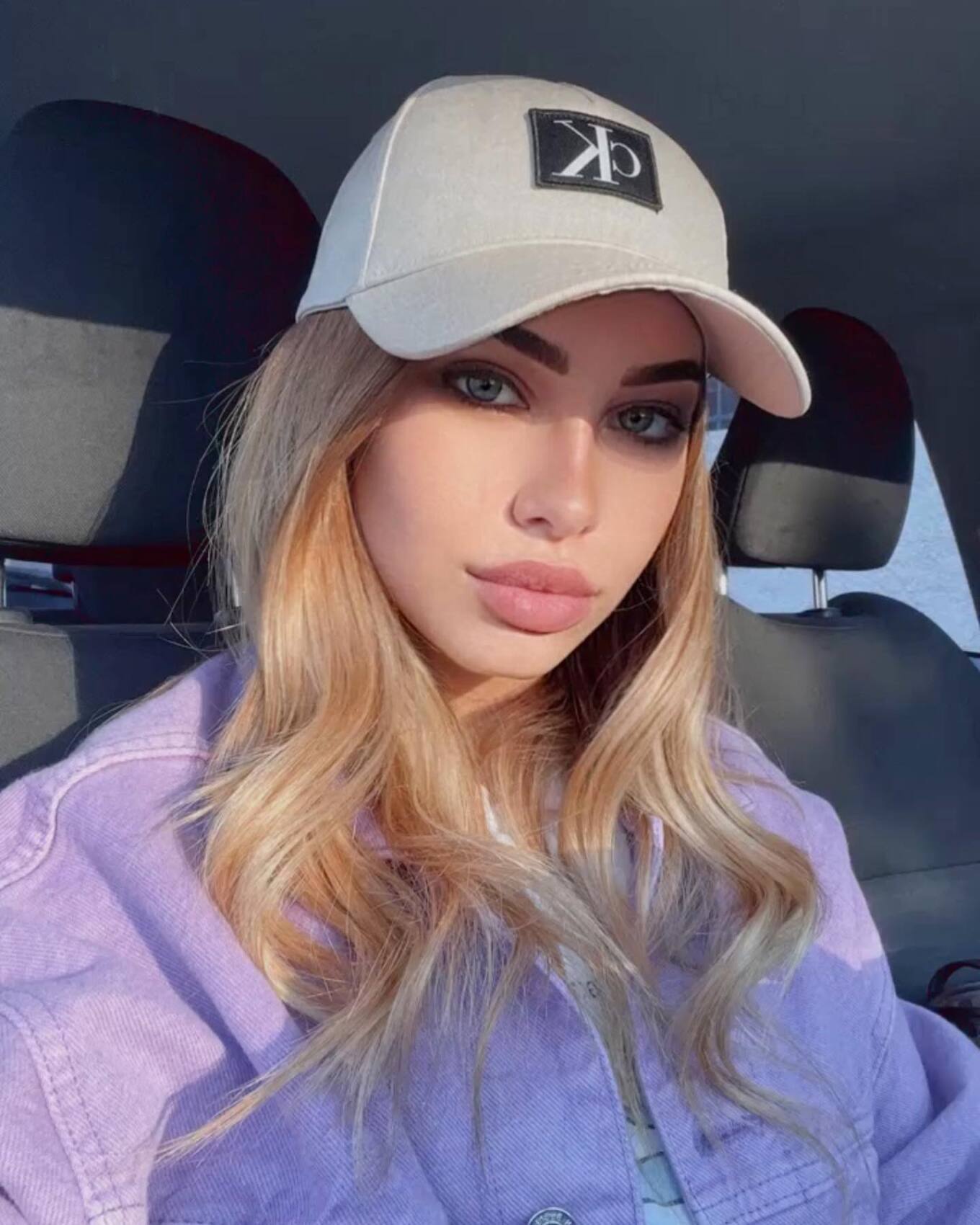 Γιώργος Πιλίδης: Τα σκαλιά της εκκλησίας ανέβηκε ο γνωστός αθλητής (Βίντεο)