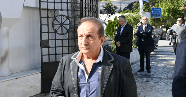 Κάτια Νικολαΐδου: Ανείπωτη θλίψη στο τελευταίο αντίο στην ηθοποιό – Συντετριμμένοι φίλοι και συγγενείς