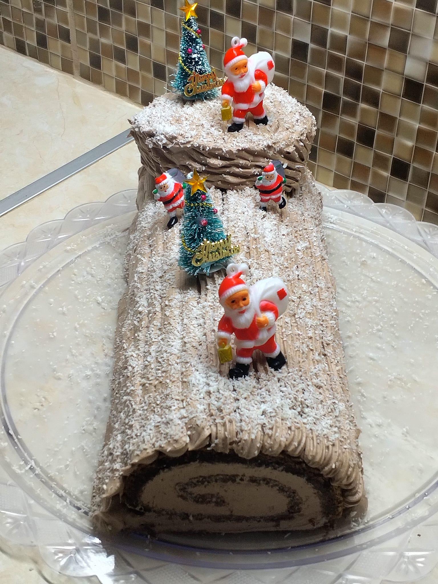 χριστουγεννιάτικος-κορμός-με-σαντιγί-συνταγή- χριστουγεννιάτικος-κορμός-με-σαντιγί-συνταγή-