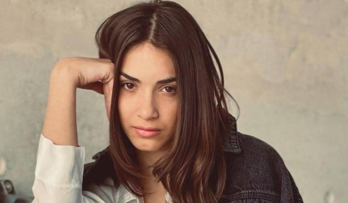 Η Αντιγόνη Νεοφύτου απο την Γη της Ελιάς με το φόρεμα που θα λατρέψεις τις φετινές γιορτές