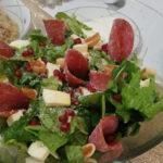 χριστουγεννιάτικη-σαλάτα-με-παστέλι-συνταγή-