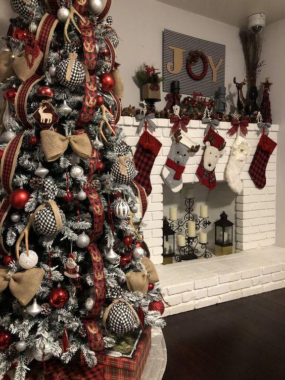 καρό-στο-χριστουγεννιάτικο δέντρο-και-στο-τζάκι-ιδέες-