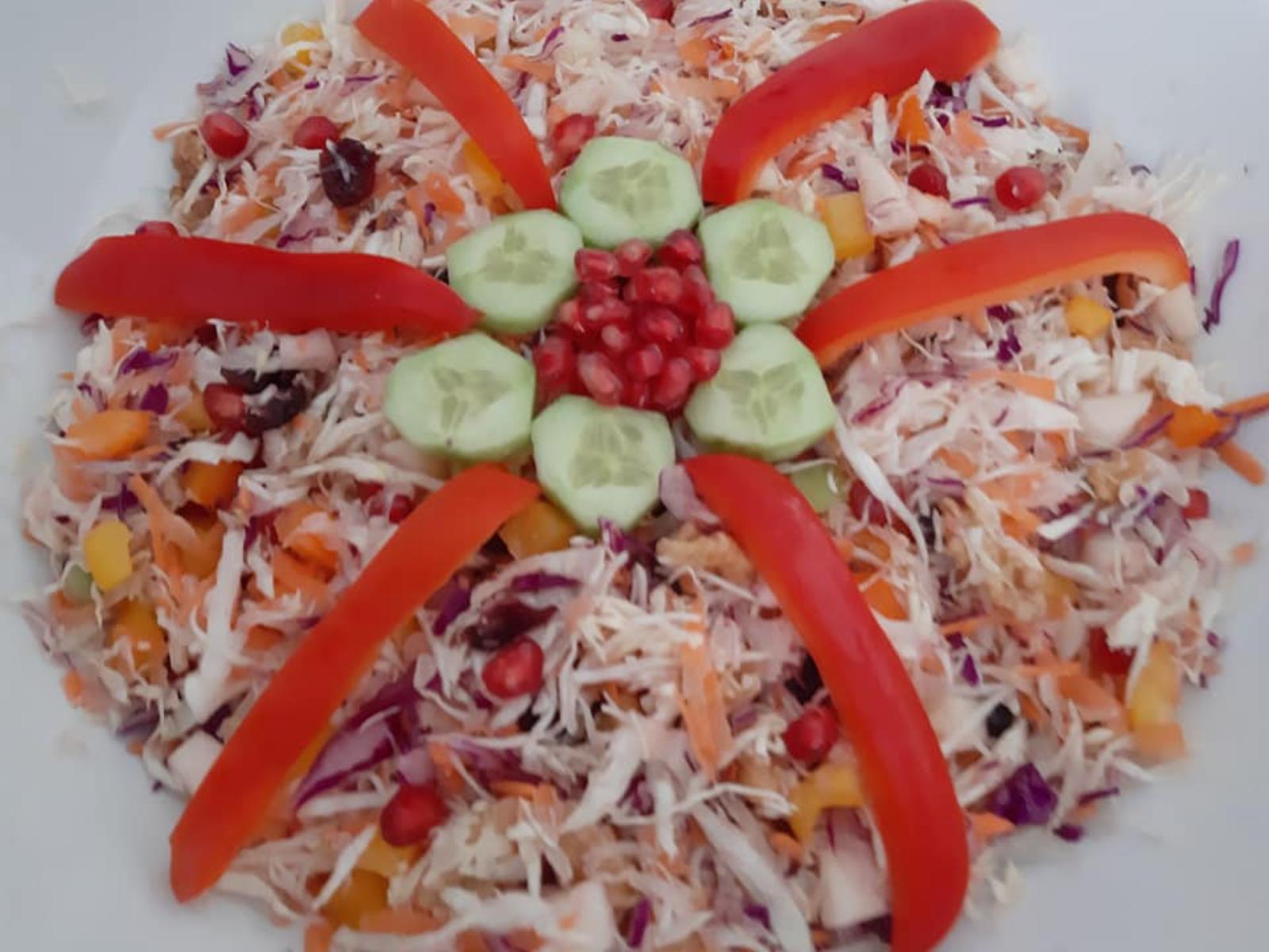 Γιορτινή Πολίτικη σαλάτα