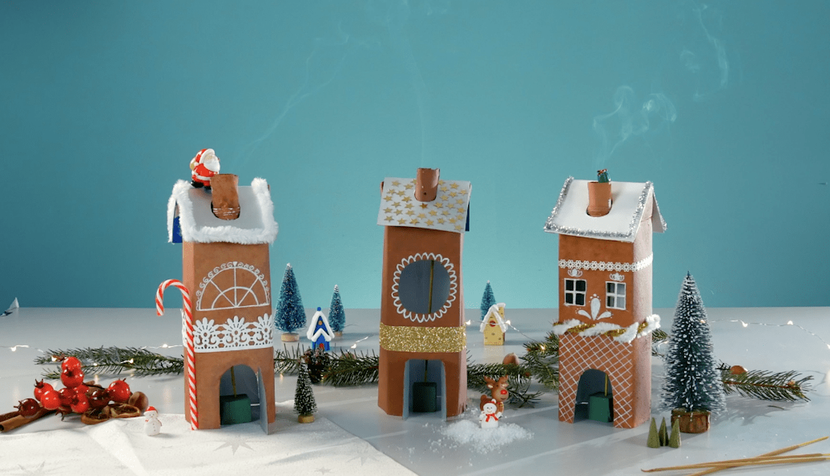 χριστουγεννιάτικα σπιτάκια-για-αρωματικά-στικ-από-κουτί γάλα-Χριστουγεννιάτικες κατασκευές-ιδέες- χριστουγεννιάτικα σπιτάκια-για-αρωματικά-στικ-από-κουτί γάλα-Χριστουγεννιάτικες κατασκευές-ιδέες-