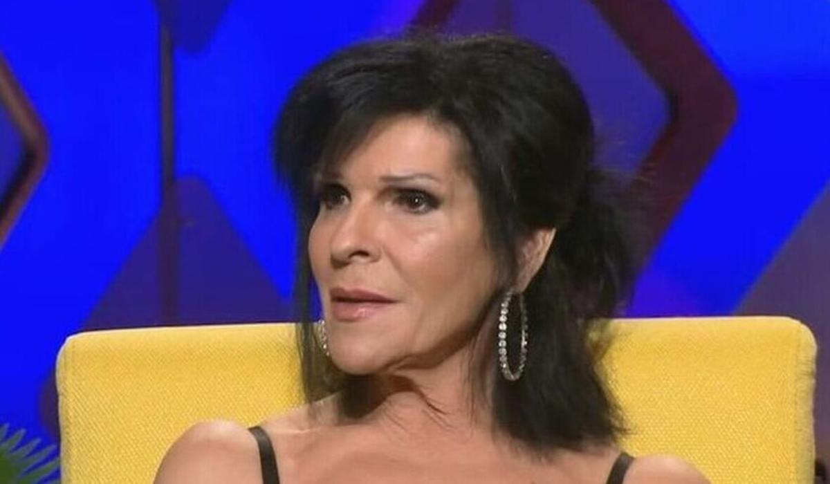 Σοφία Βόσσου – «Δεν θα γίνω ποτέ γιαγιά, δεν μου αρέσουν αυτοί οι πατροπαράδοτοι ρόλοι»