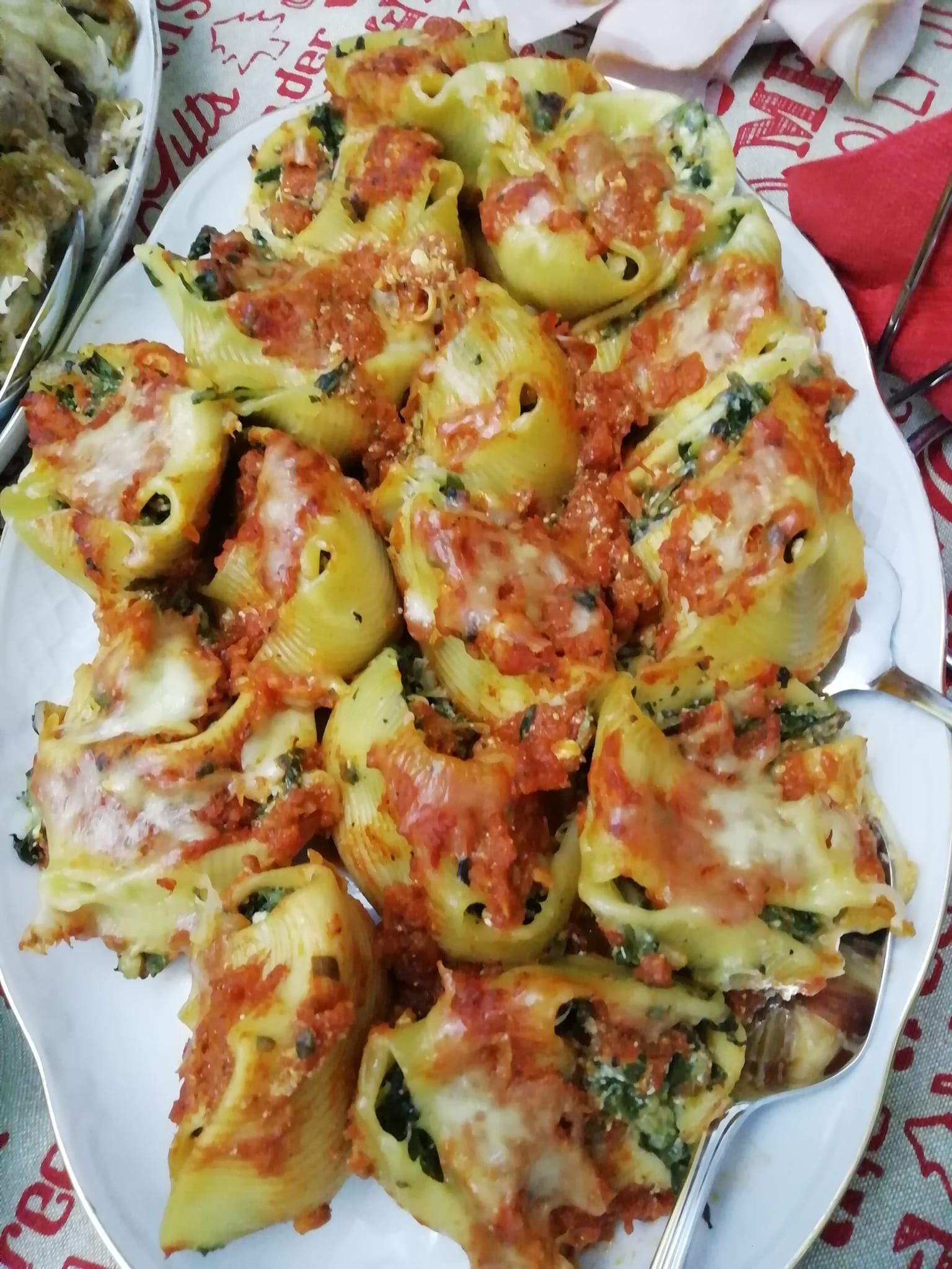 κοχύλια-με-σπανάκι-και-τυριά-για-τα-Χριστούγεννα-συνταγή- κοχύλια-με-σπανάκι-και-τυριά-για-τα-Χριστούγεννα-συνταγή-