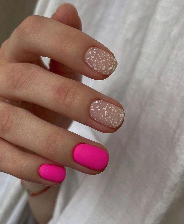 ροζ-ματ-νύχια-με-λευκά-σχέδια-ιδέες-