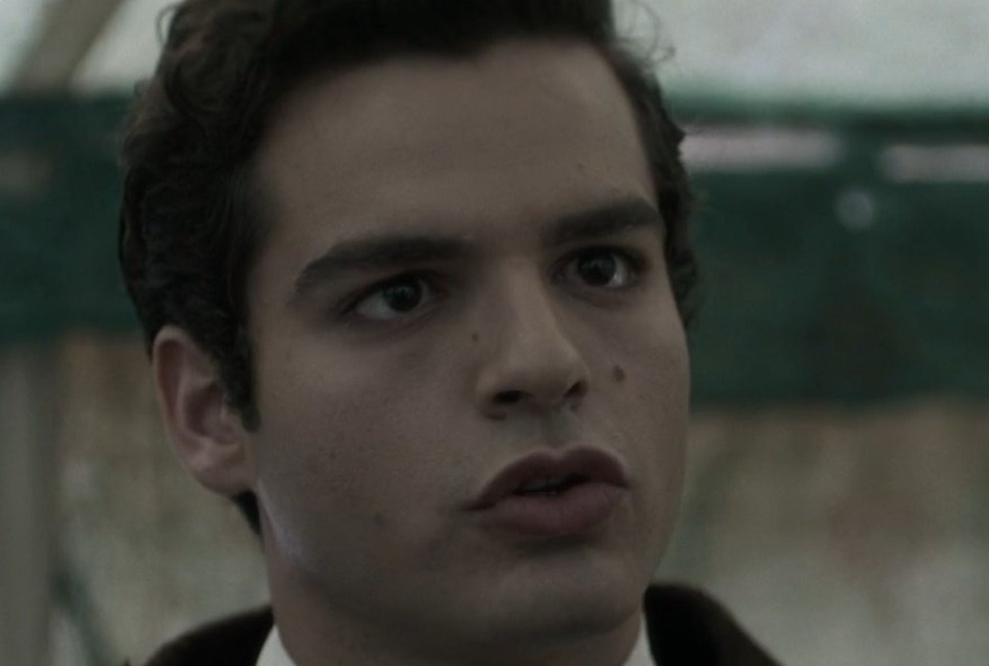 Η Μάγισσα: Ενας ξαφνικός θάνατος θα φέρει τα πάνω κάτω