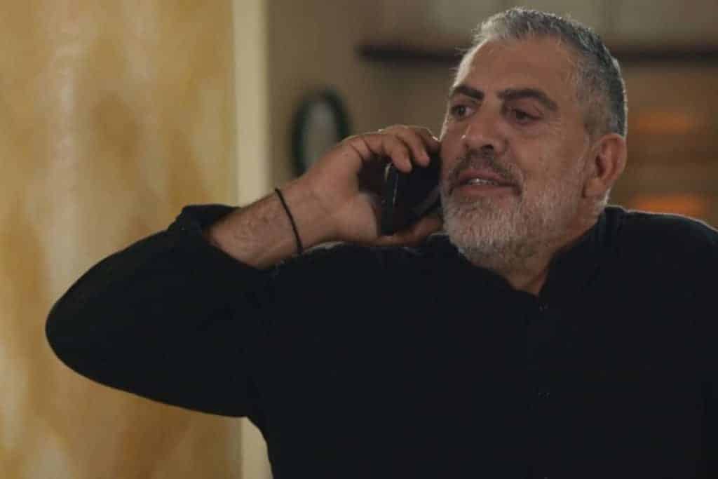 Η Γη της Ελιάς: Ο Δημοσθένης κάνει πέρα την Ειρήνη