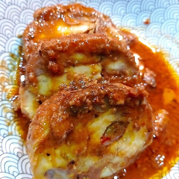 Ρολό κοτόπουλο μαριναρισμένο για το Χριστουγεννιάτικο τραπέζι